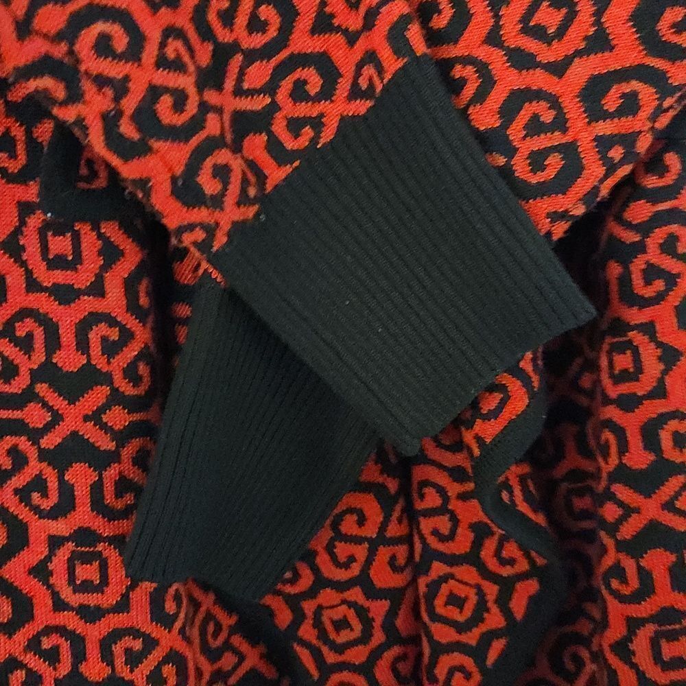 Romance Italy Red and Black Patterned Cardigan XL - Picture 4 of 10